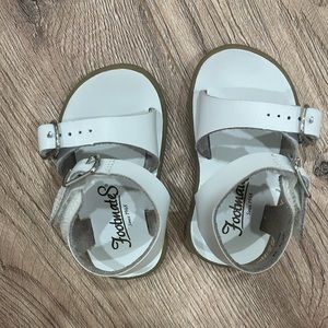 Footmates white sandals